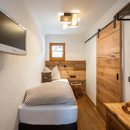 Swiederkehr アパート *