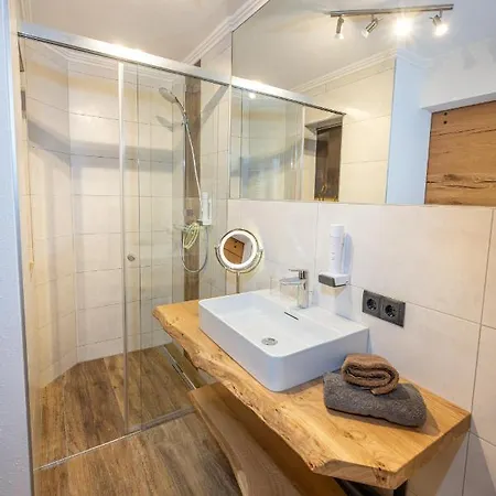 Swiederkehr アパート