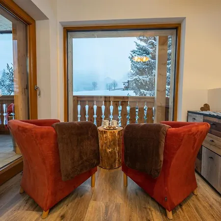 Swiederkehr Апартаменти *